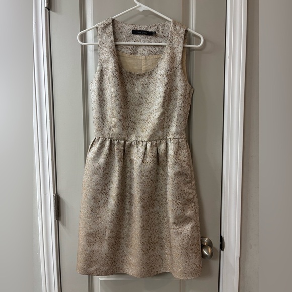 Ark & Co Dresses & Skirts - Ark & Co Gold Textured Babydoll Dress